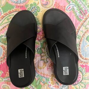 Used Fit Flop Leather Flat Form Slides
